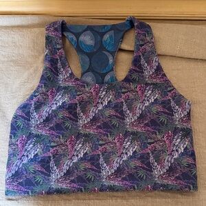Youer Reversible Crop Top